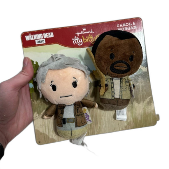 Hallmark Itty Bittys Walking Dead Carol & Morgan Plush Set NWT One Size Zombie - Picture 10 of 12
